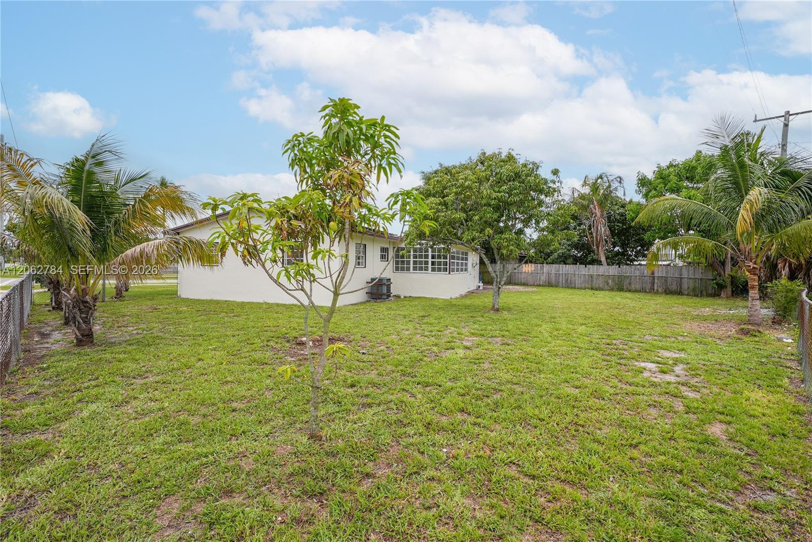 701 NW 176th terrace, Miami Gardens FL 33169 photo 5