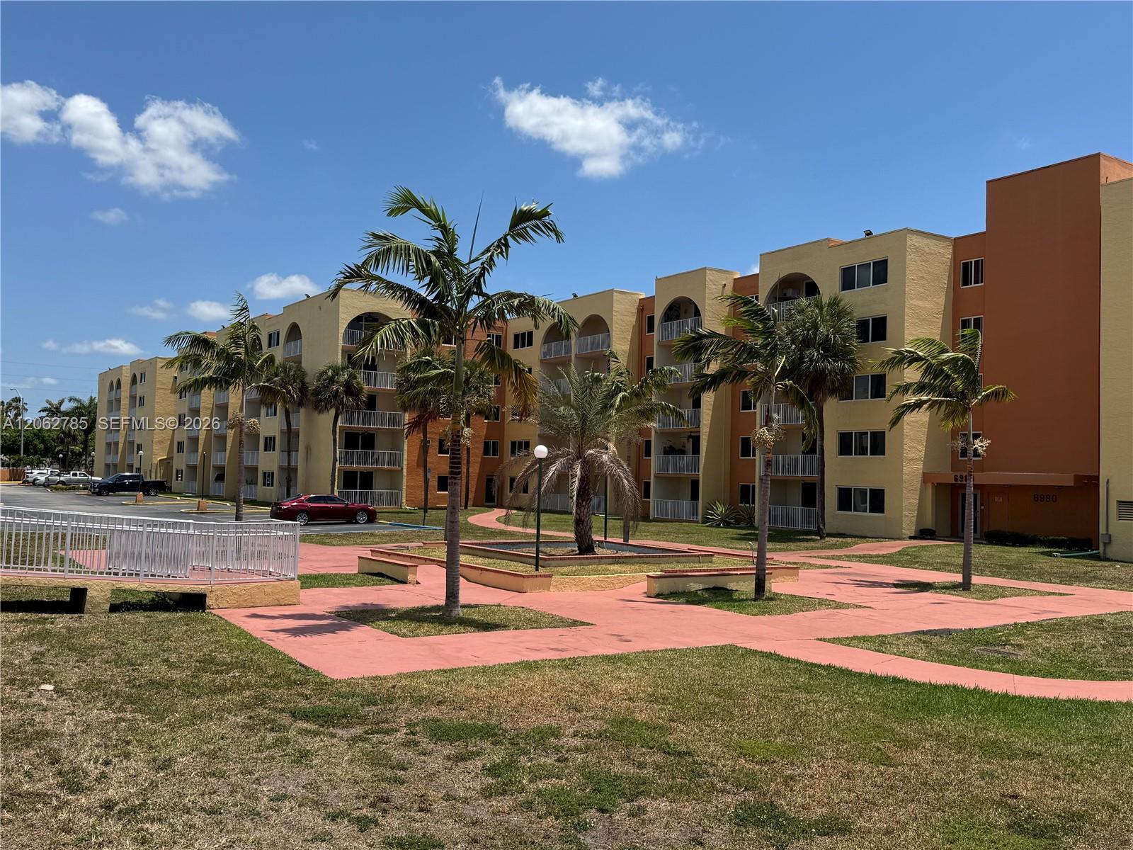 7010 NW 186th St # 418, Hialeah FL 33015 photo 4