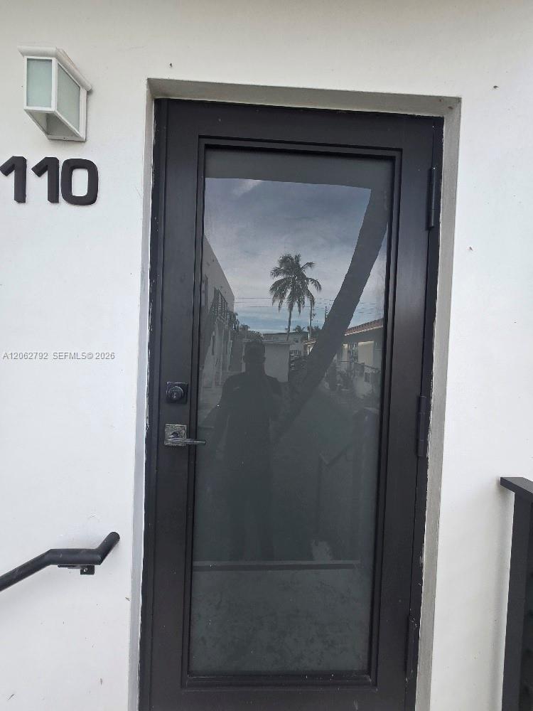 1971 Bay Dr # 110, Miami Beach FL 33141 photo 2