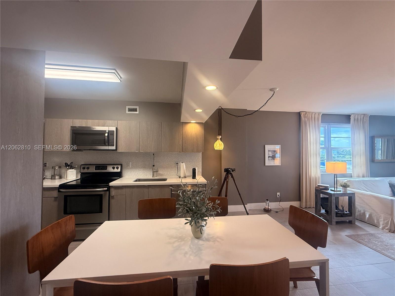 100 Lincoln Rd # 314B, Miami Beach FL 33139 photo 5