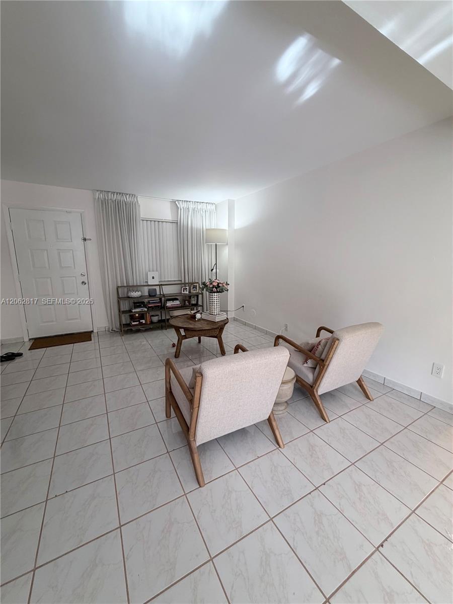 17000 NW 67th Ave # 112, Hialeah FL 33015 photo 2