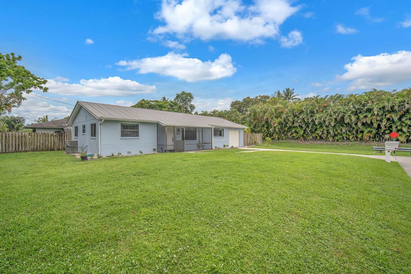 9240 HONEYWELL Road, Lake Worth FL 33467 photo 2