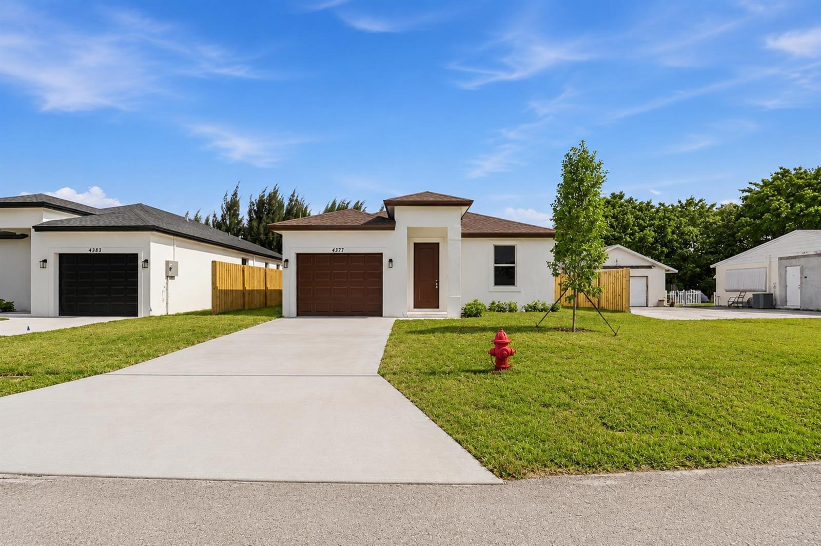 4377 MARILYN Drive, Lake Worth FL 33461 photo 2
