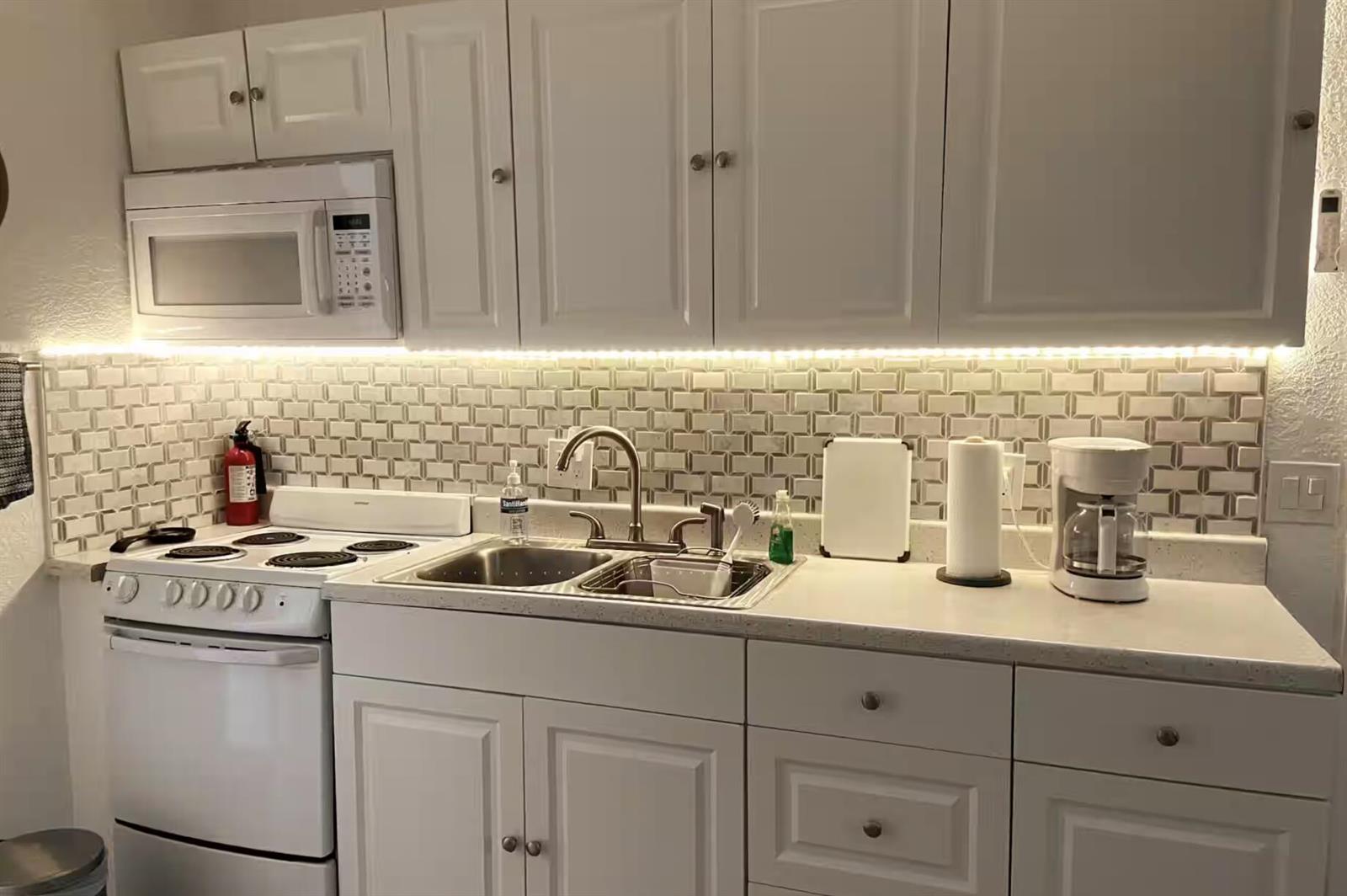 820 15TH Street # 2, West Palm Beach FL 33401 photo 5