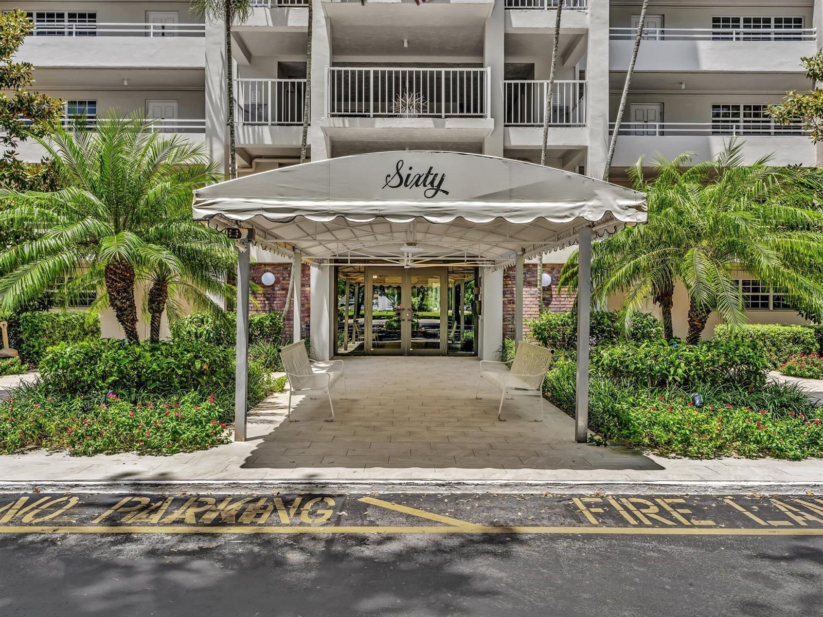 605 OAKS Drive # 810, Pompano Beach FL 33069