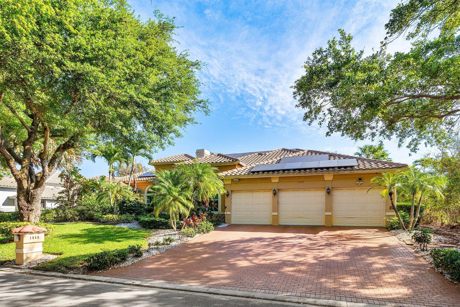 1845 EAGLE TRACE Boulevard, Coral Springs FL 33071 photo 2
