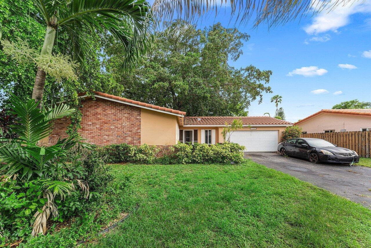11260 NW 41st Street, Coral Springs FL 33065 photo 2