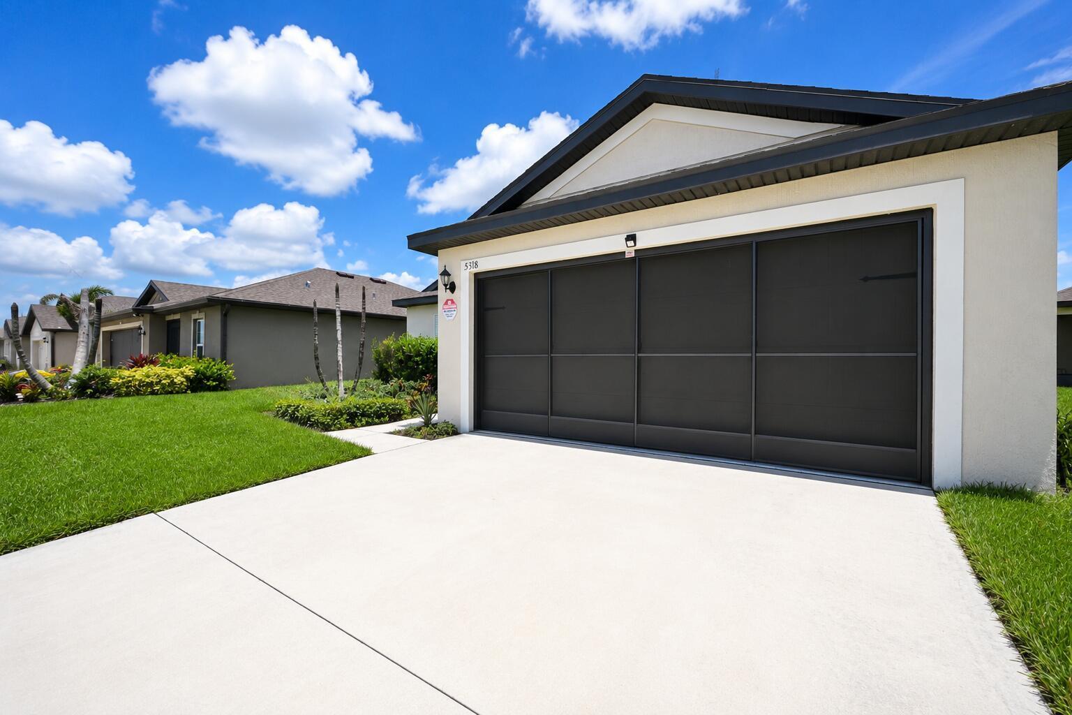 5318 Imagination Drive, Fort Pierce FL 34947 photo 2