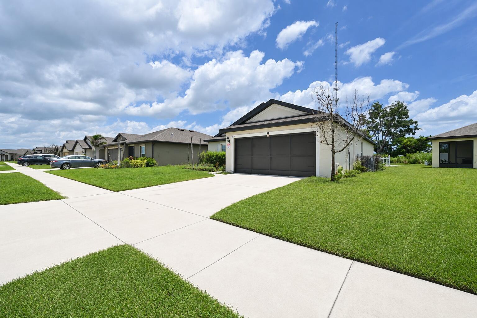 5318 Imagination Drive, Fort Pierce FL 34947 photo 3