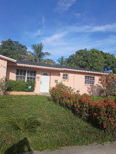 2842 NW 34TH Terrace, Lauderdale Lakes FL 33311 photo 2