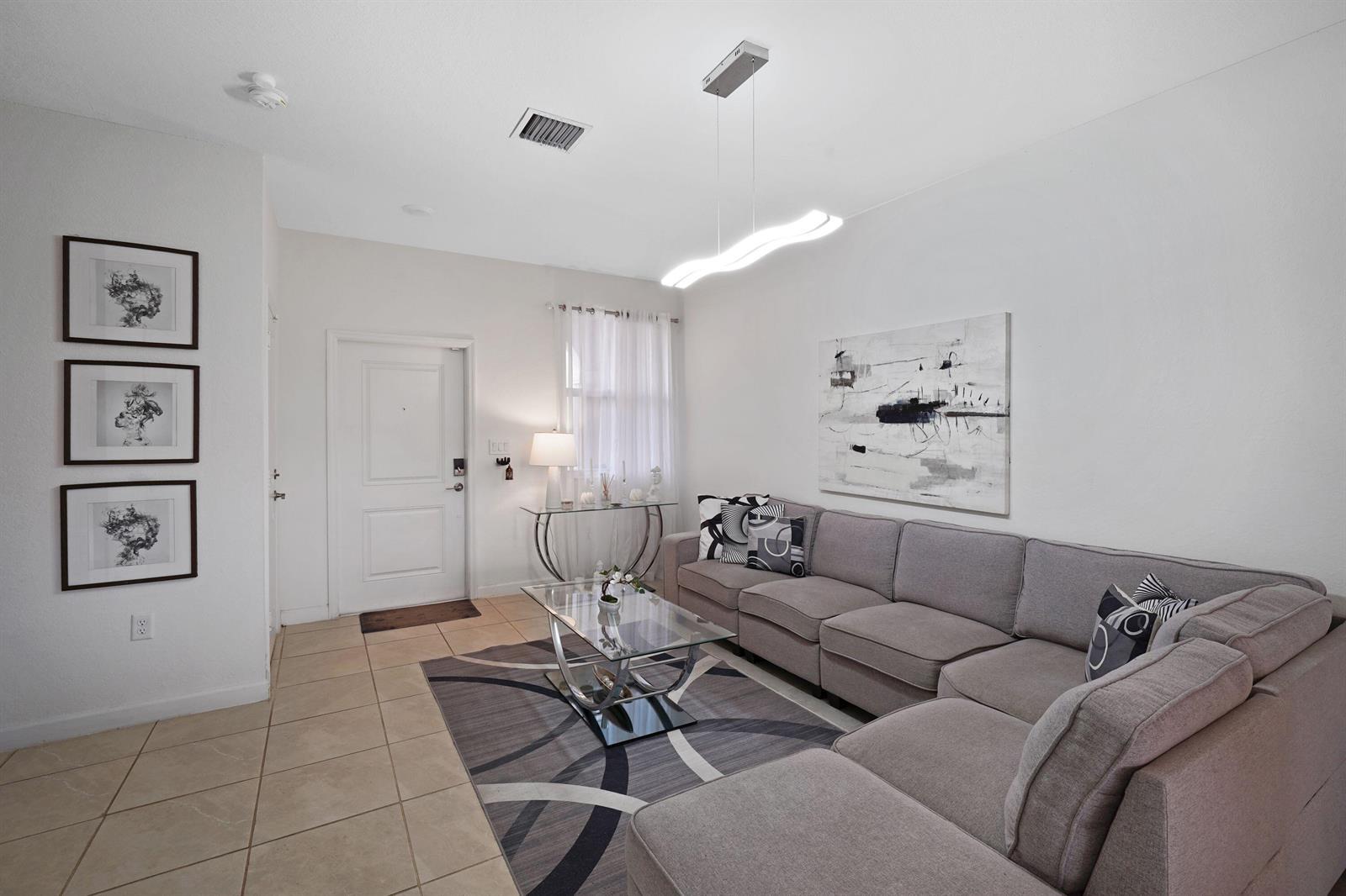 12960 NW 22ND Place, Miami FL 33167 photo 5
