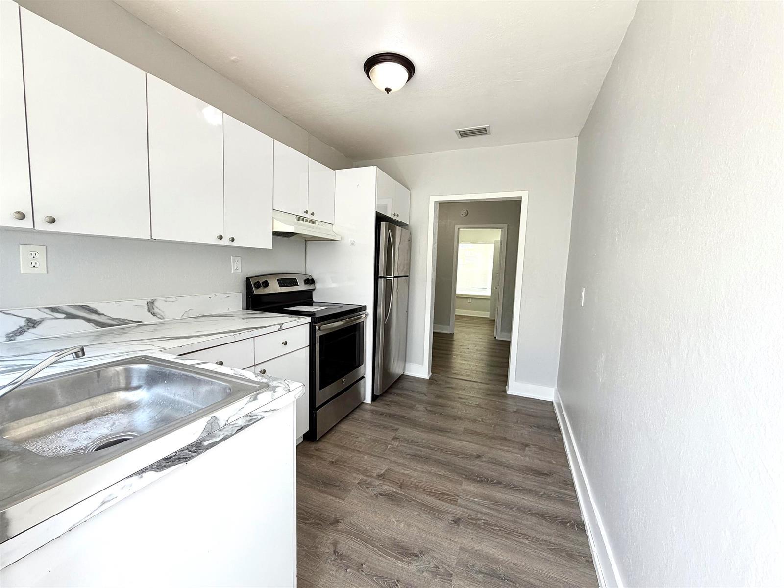 614 NE 3rd Street # 8, Hallandale Beach FL 33009 photo 2