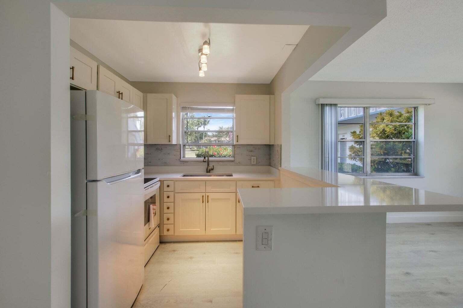 288 NORTHAMPTON O, West Palm Beach FL 33417 photo 5