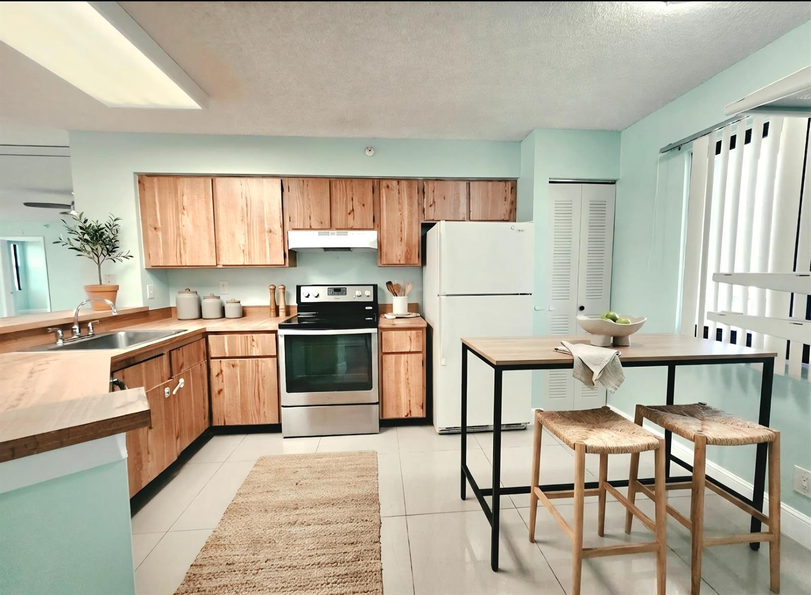 2112 S CYPRESS BEND Drive # 707, Pompano Beach FL 33069 photo 5