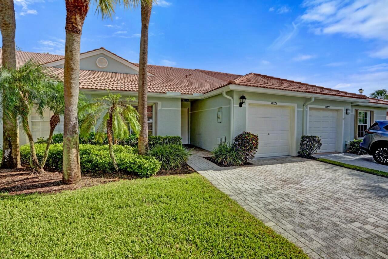 8375 Logia Circle, Boynton Beach FL 33472 photo 2