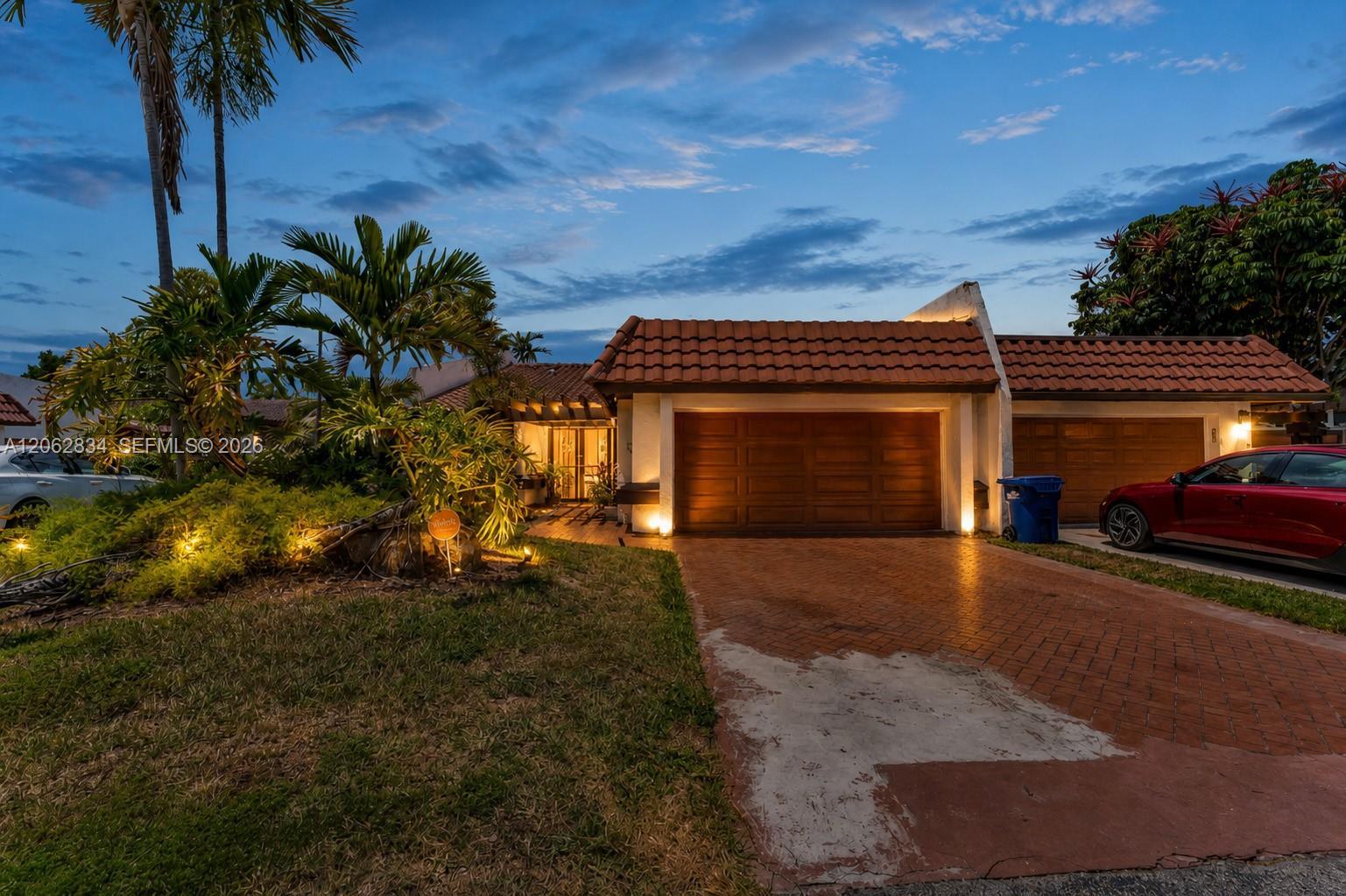 522 NE 195th St, Miami FL 33179