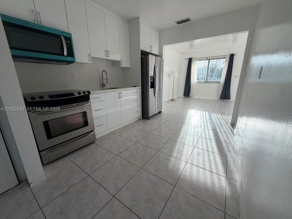 415 SW 16th Ct # 1, Fort Lauderdale FL 33315 photo 4