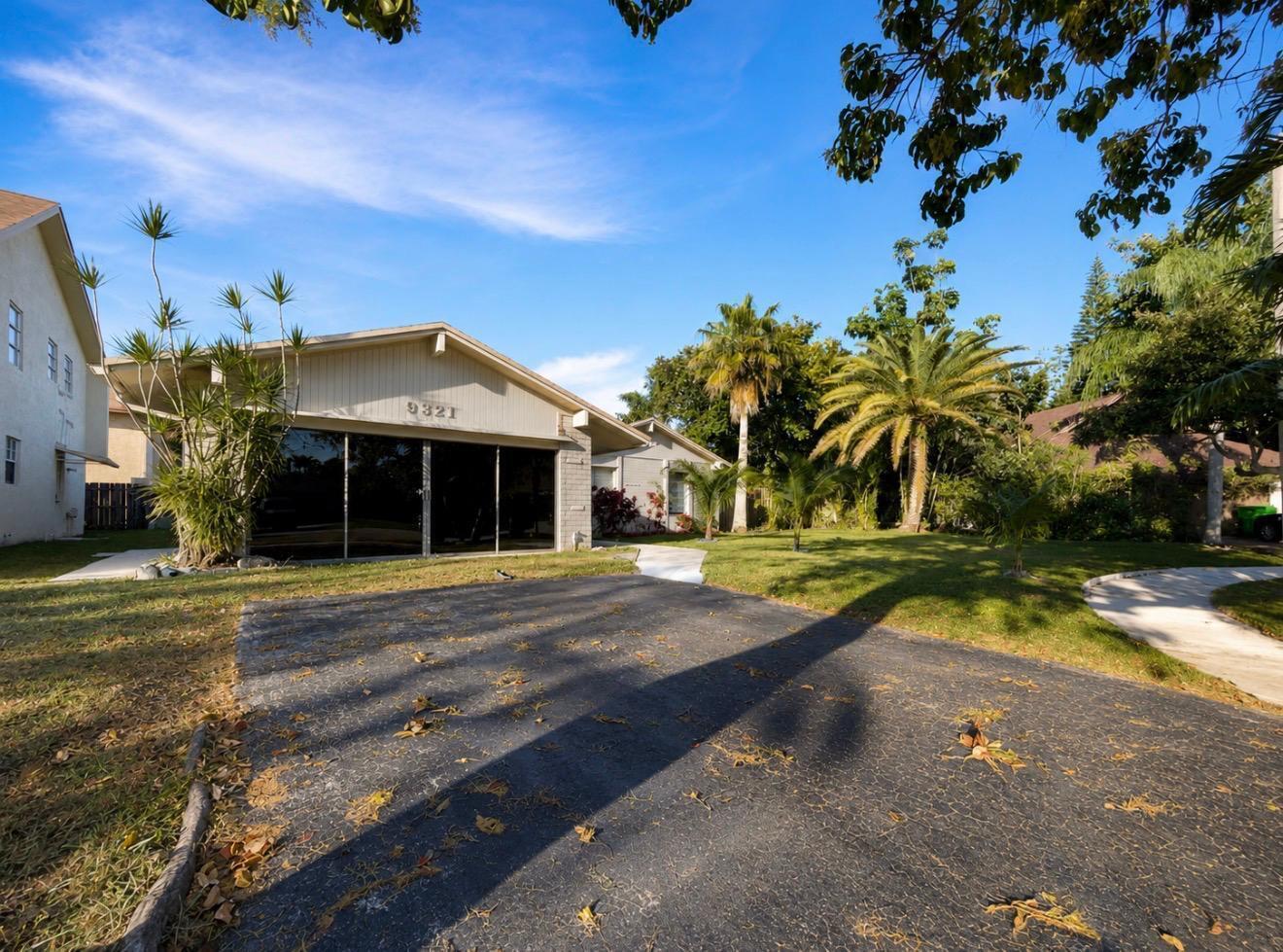 9321 NW 35TH Manor, Sunrise FL 33351