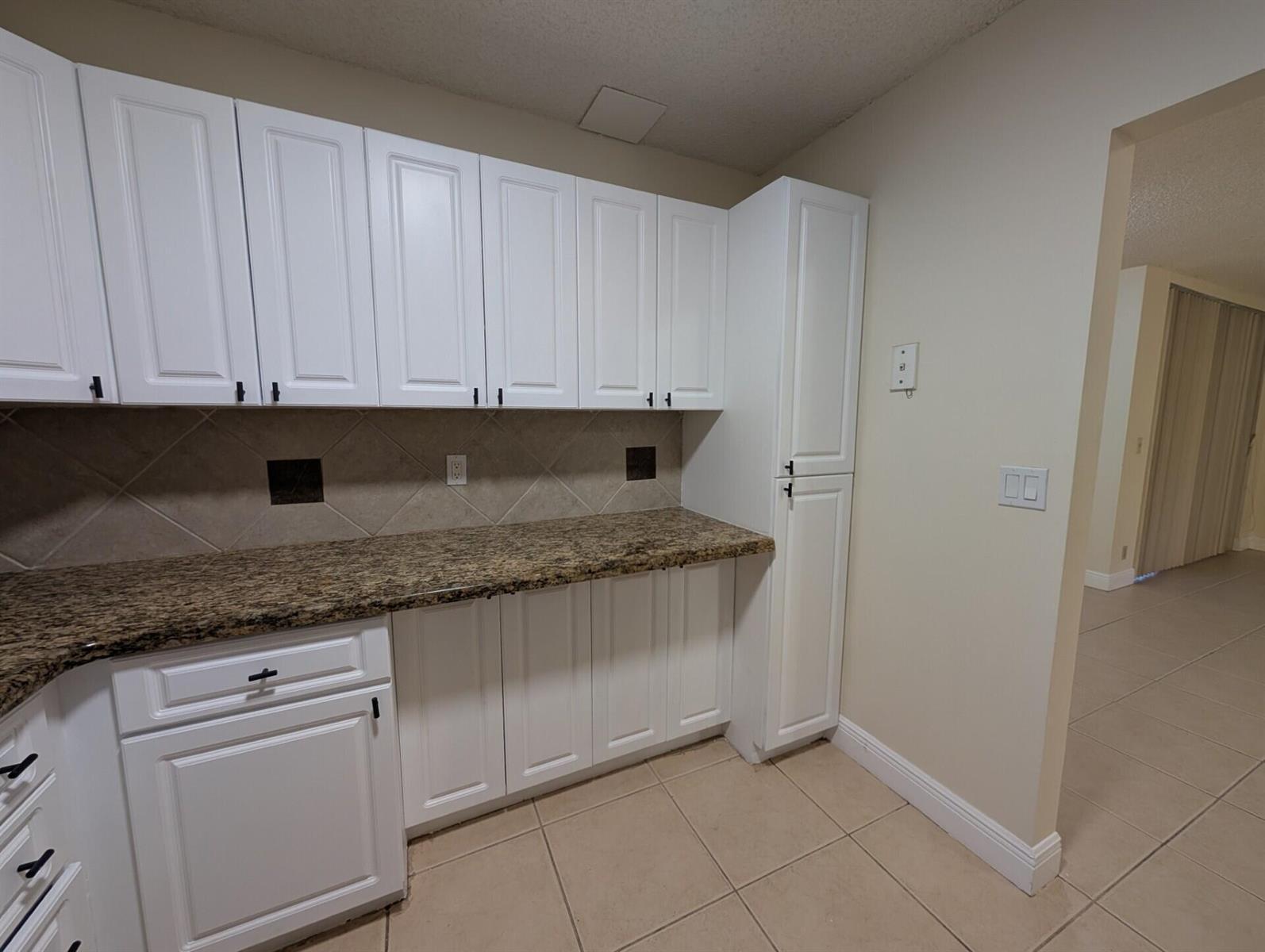 3830 Coral Tree Circle, Coconut Creek FL 33073 photo 4