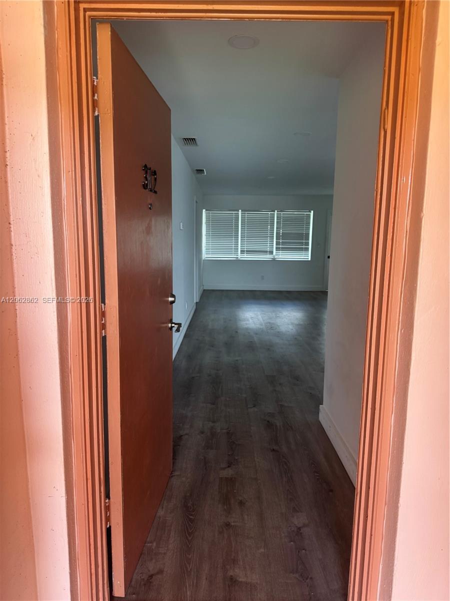 19001 NE 14th Ave # 312, Miami FL 33179 photo 3