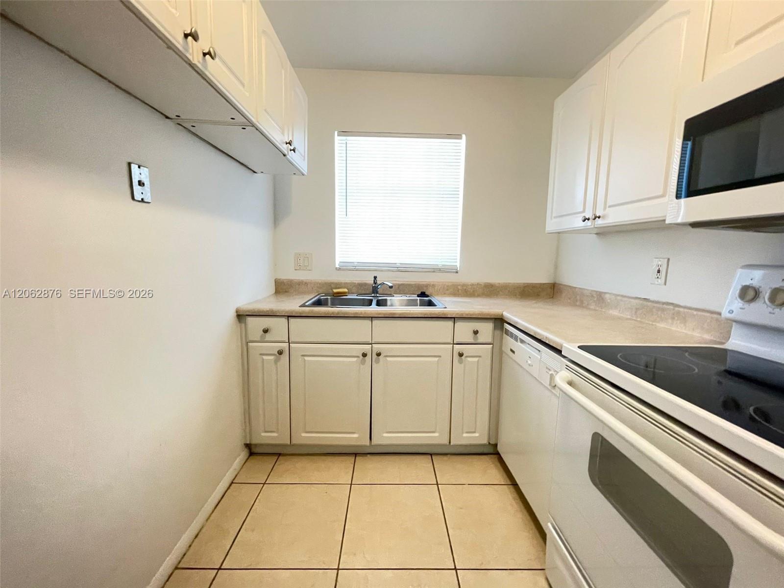 4951 Wedgewood Way # 6, West Palm Beach FL 33417 photo 4