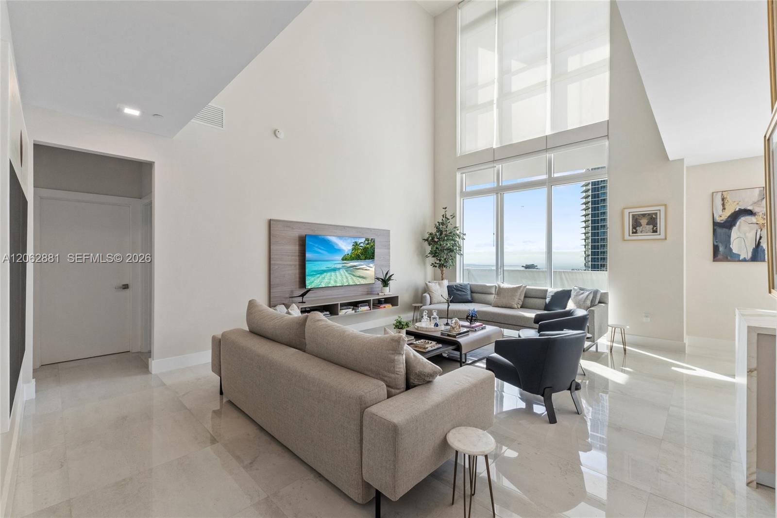 950 Brickell Bay Dr # 5507, Miami FL 33131 photo 3