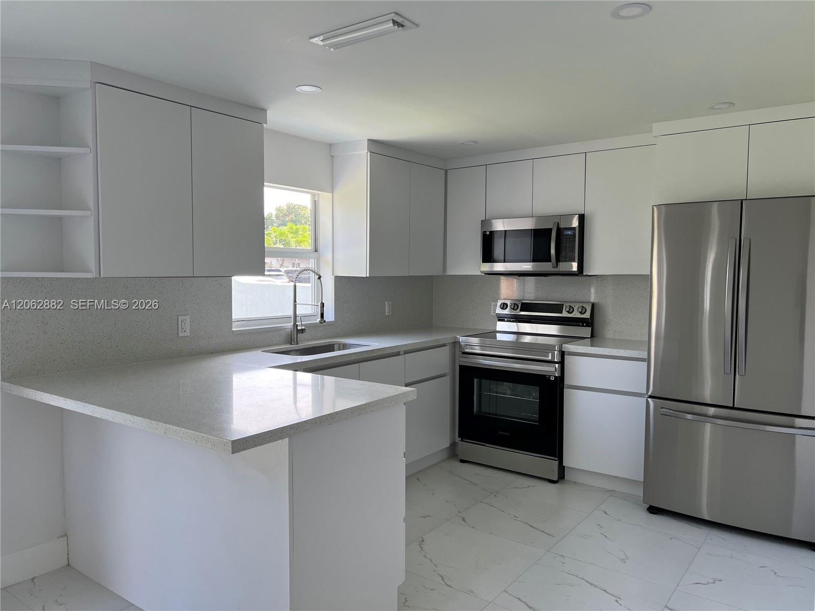 705 E 20th St, Hialeah FL 33013 photo 5