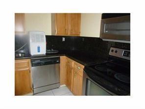 838 CRYSTAL LAKE Drive # 838, Deerfield Beach FL 33064 photo 4