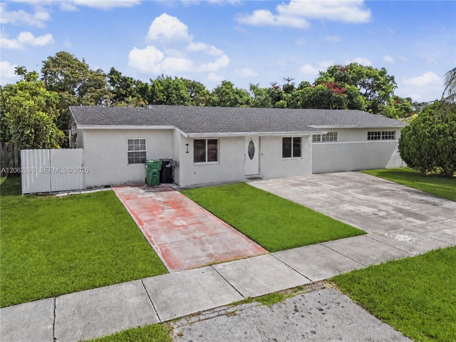 11271 SW 176th St, Miami FL 33157