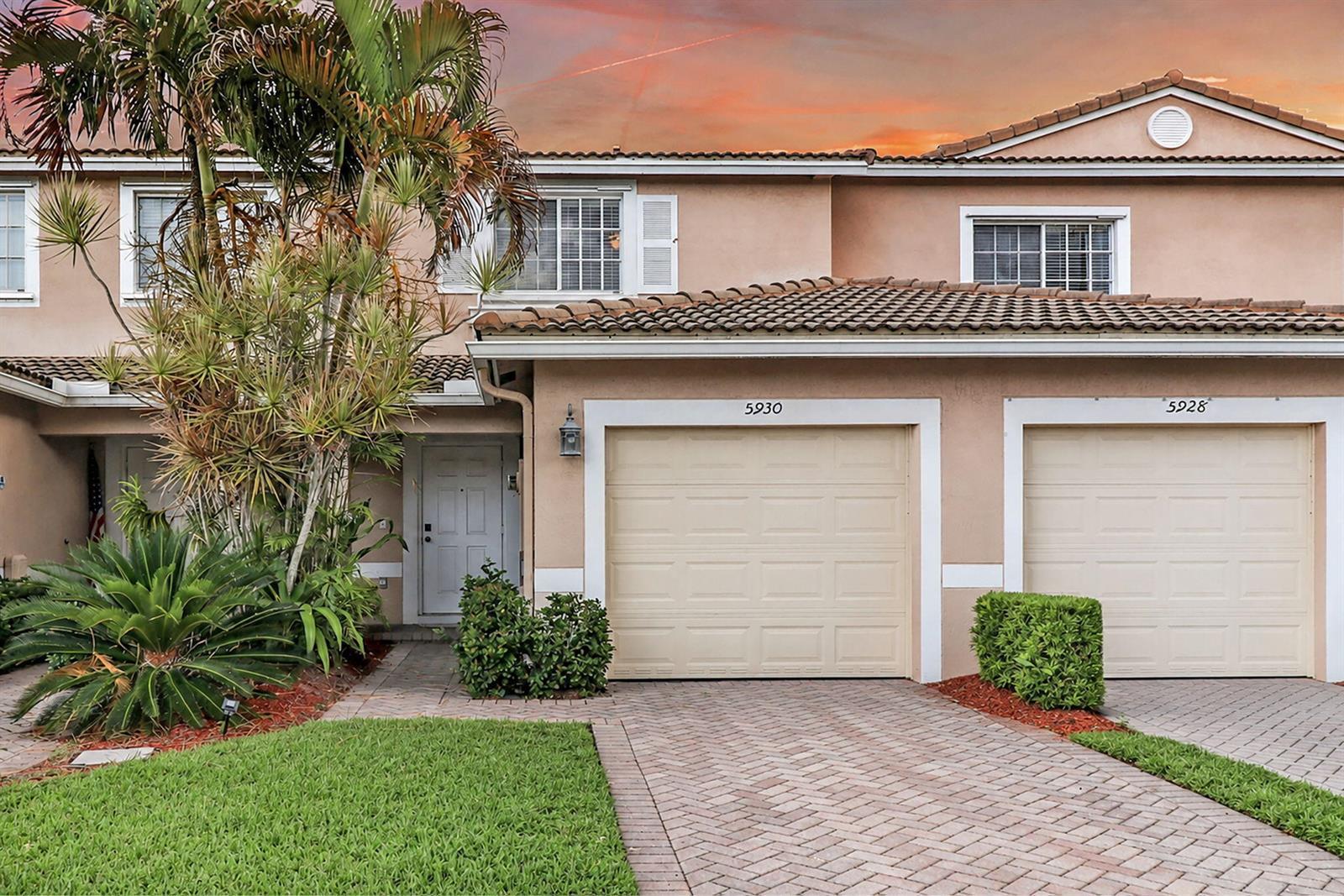 5930 ROYAL Way, Tamarac FL 33321