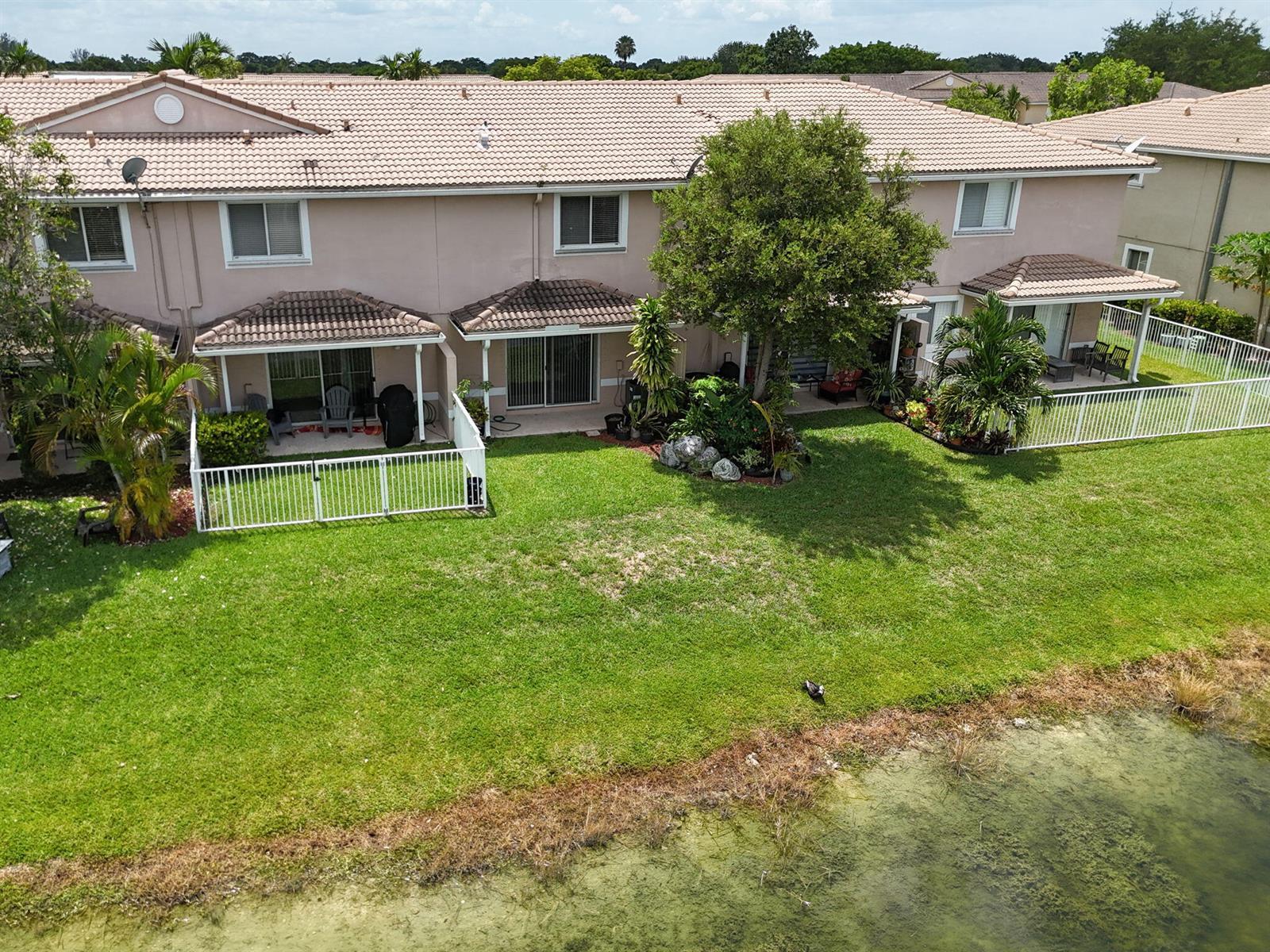 5930 ROYAL Way, Tamarac FL 33321 photo 4