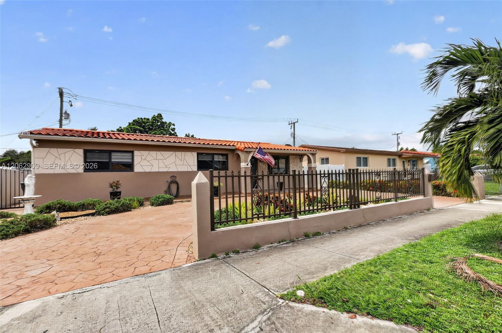 Hialeah, FL 33012 photo 4