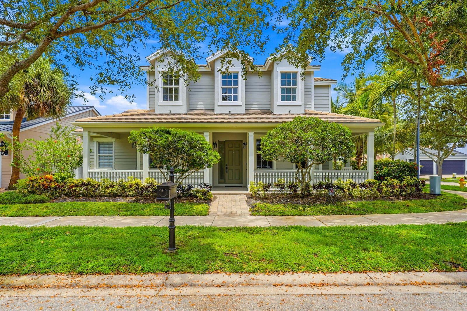 4762 VILLAGE Way, Davie FL 33314