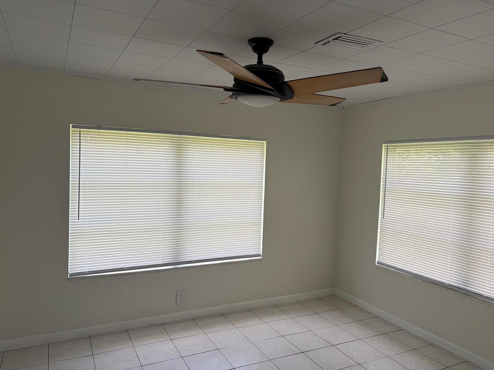 2320 SUNRISE Drive, West Palm Beach FL 33415 photo 5