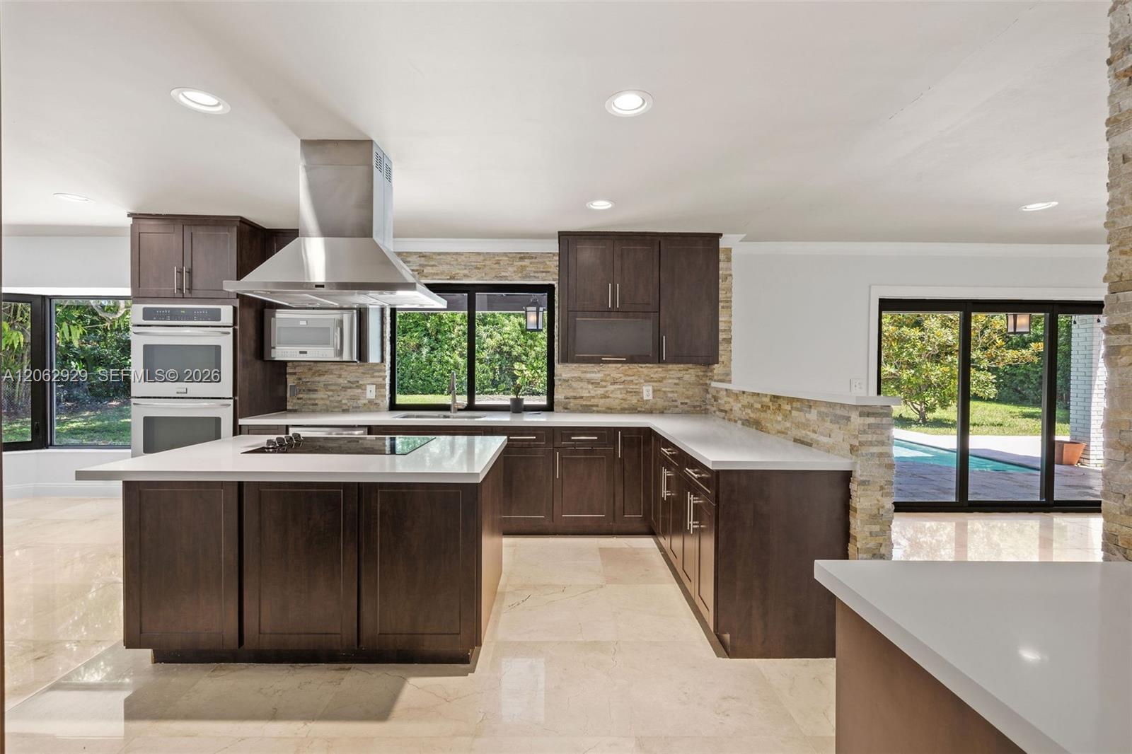 15221 SW 82nd Ave, Palmetto Bay FL 33157 photo 4