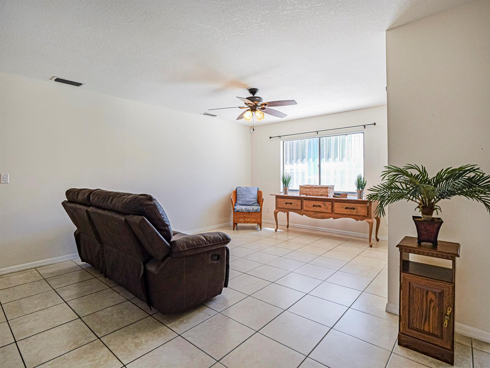 660 26TH Court, Vero Beach FL 32962 photo 5