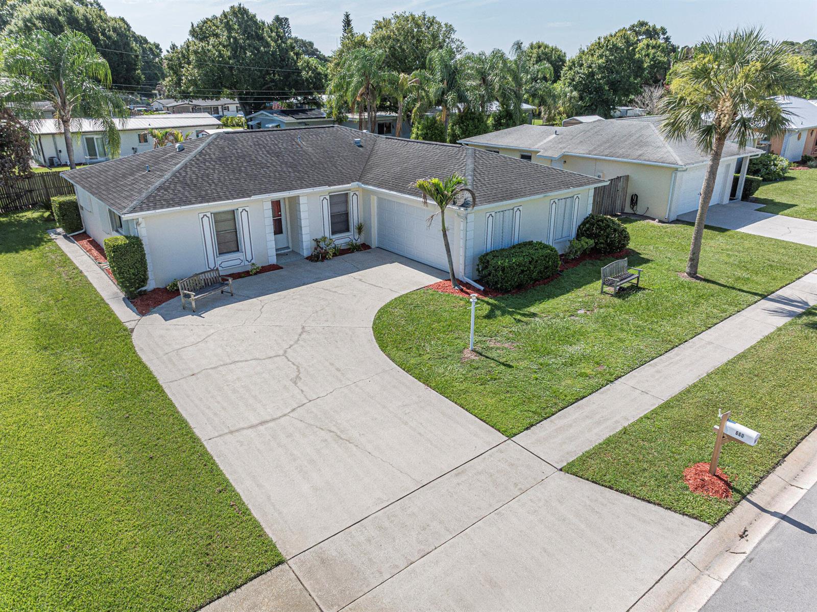 660 26TH Court, Vero Beach FL 32962 photo 4