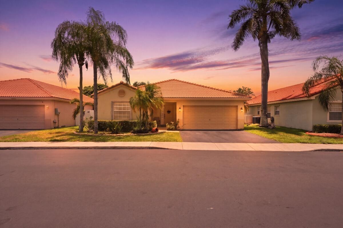 12564 NW 10TH Place, Sunrise FL 33323 photo 2