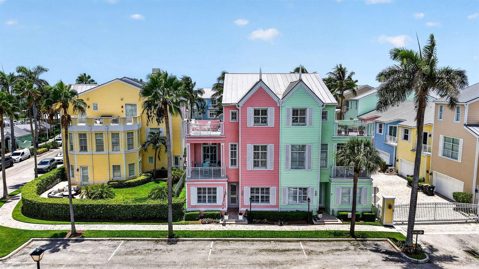 2814 Marina Circle, Lighthouse Point FL 33064