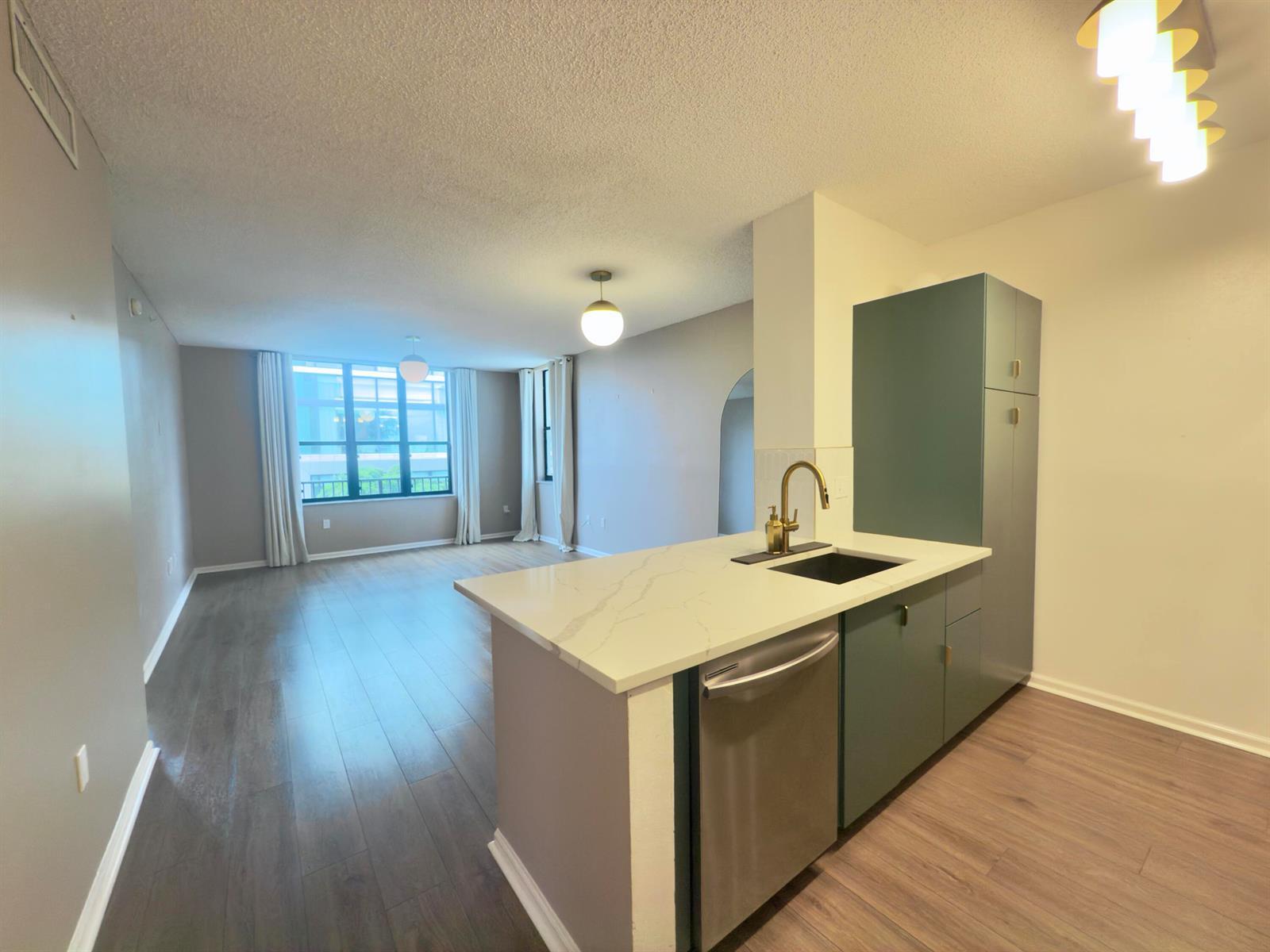 630 S Sapodilla Avenue # 333, West Palm Beach FL 33401 photo 2