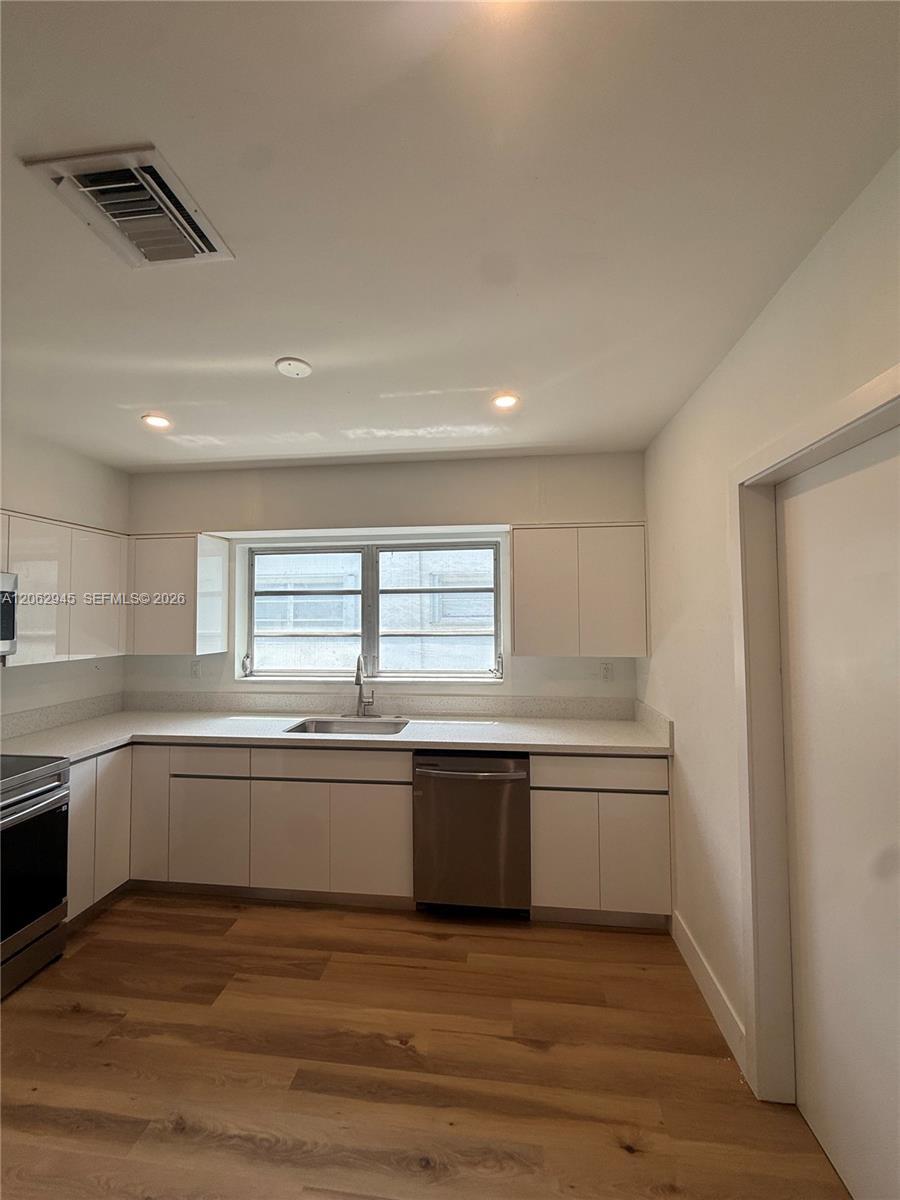 1532 Trillo Ave, Coral Gables FL 33146 photo 5