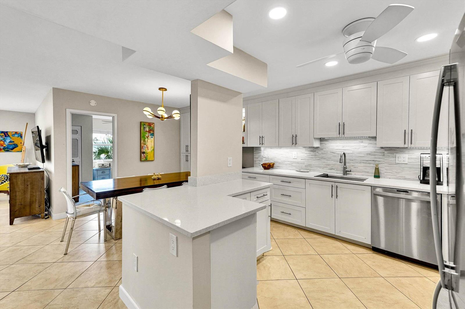 3520 S Ocean Boulevard # L405, South Palm Beach FL 33480 photo 3