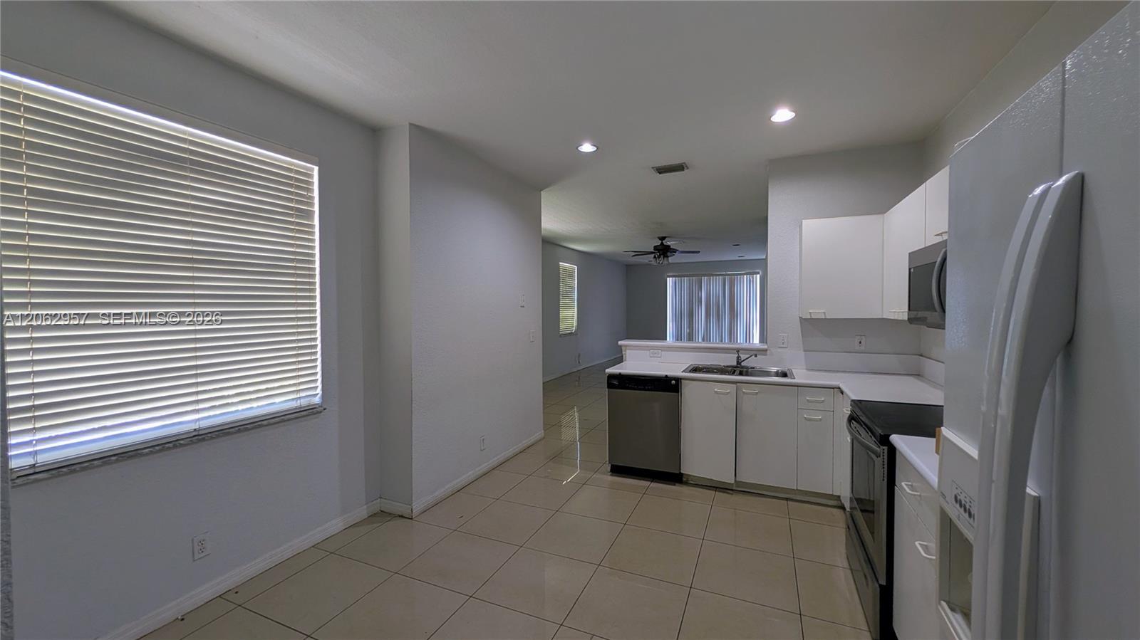 2231 N Cordoba Bnd, Weston FL 33327 photo 5