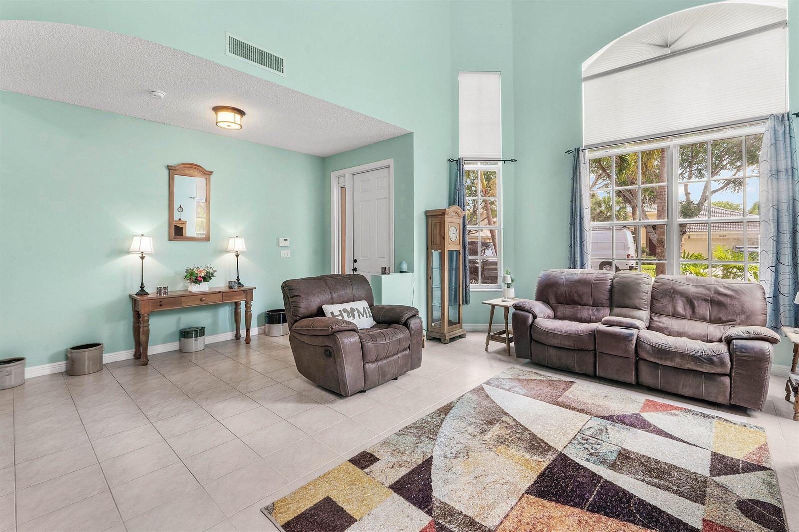 2129 RESTON Circle, Royal Palm Beach FL 33411 photo 5
