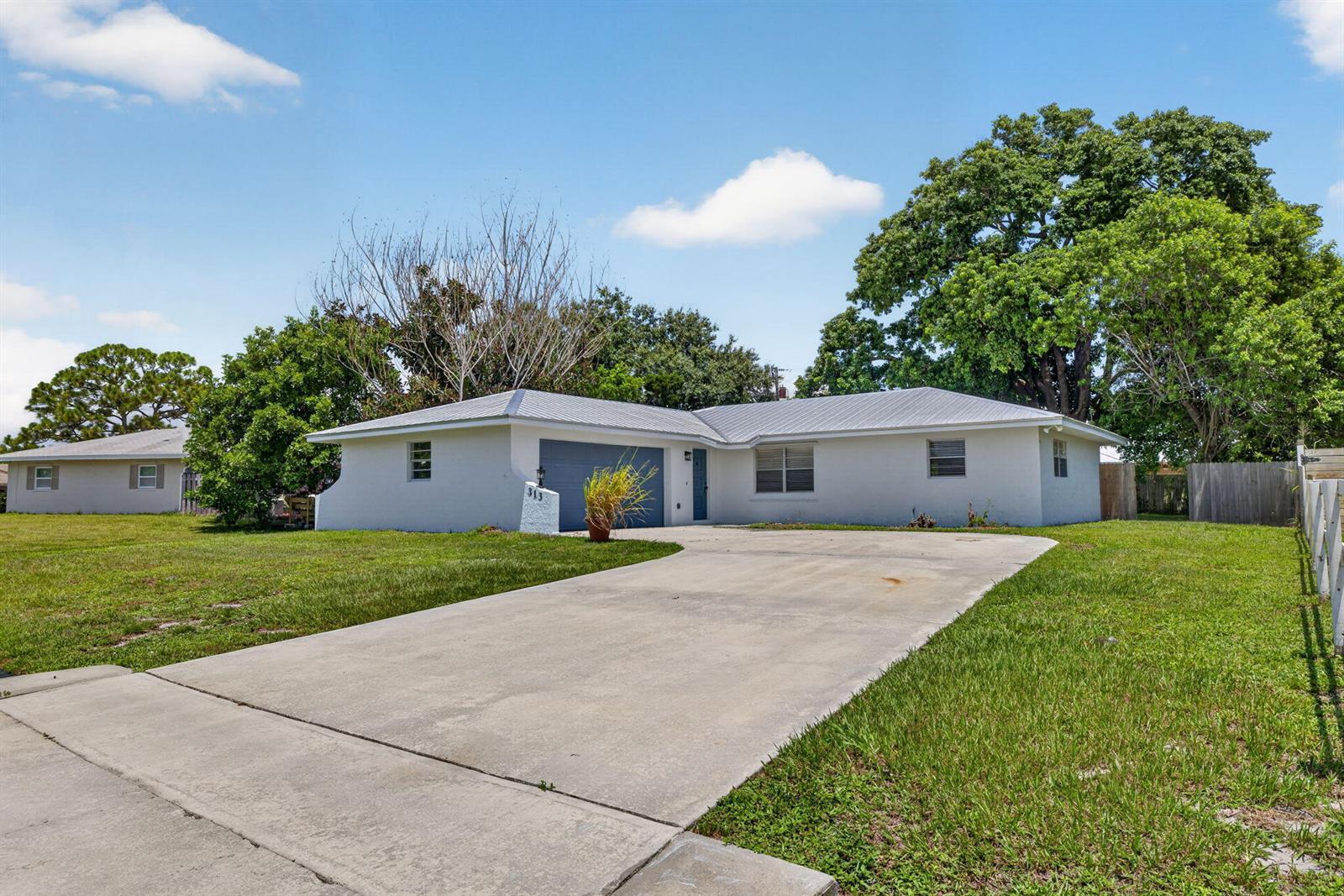 313 SE Atlas Terrace, Port St. Lucie FL 34983