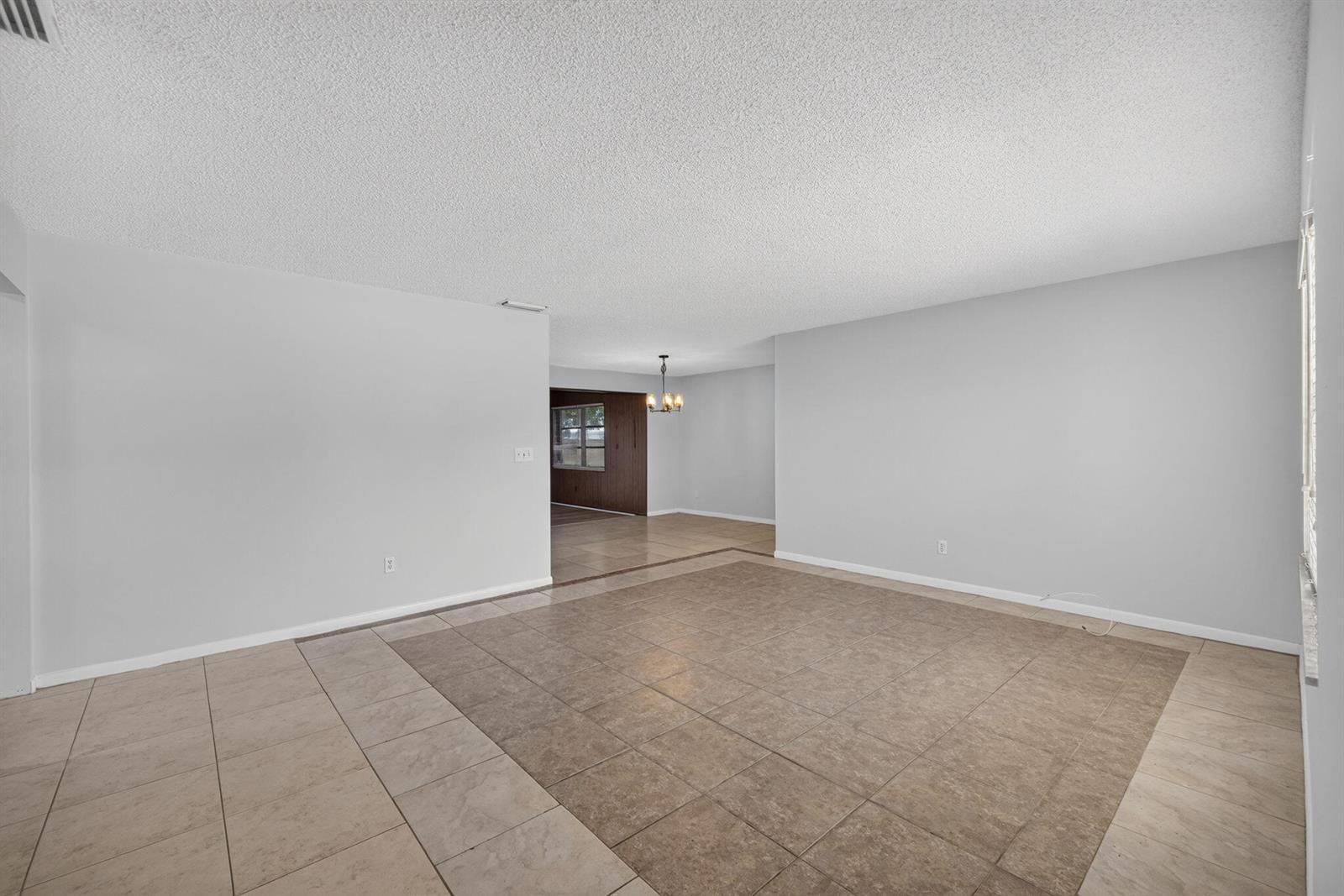 313 SE Atlas Terrace, Port St. Lucie FL 34983 photo 5
