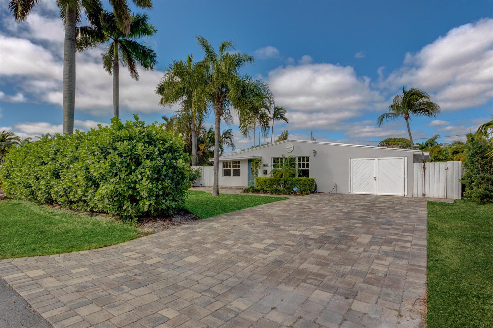 1621 NE 17TH Way, Fort Lauderdale FL 33305 photo 4