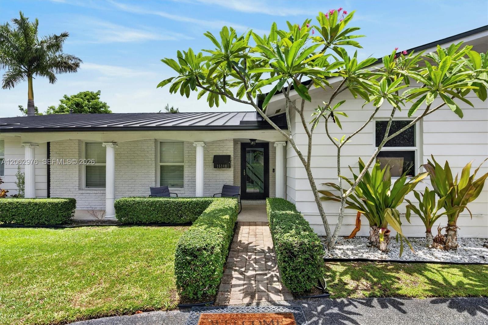 16840 SW 87th Ave, Palmetto Bay FL 33157 photo 4