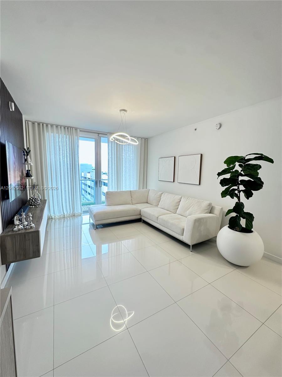 7825 NW 107th Ave # 619, Doral FL 33178
