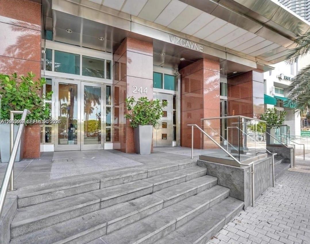 244 Biscayne Blvd # 440, Miami FL 33132 photo 4